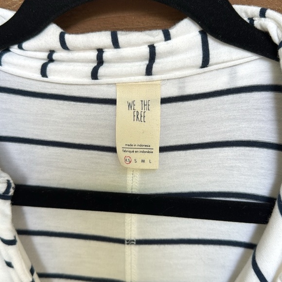 We The Free Anthropologie soft stretch white with black striped shirt size XS - Picture 2 of 7
